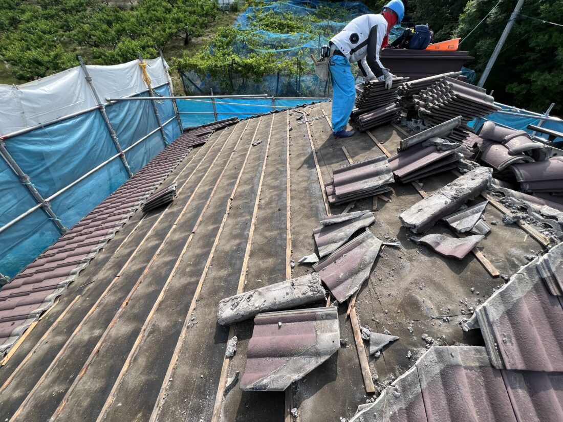 香川県丸亀市屋根葺き替え工事