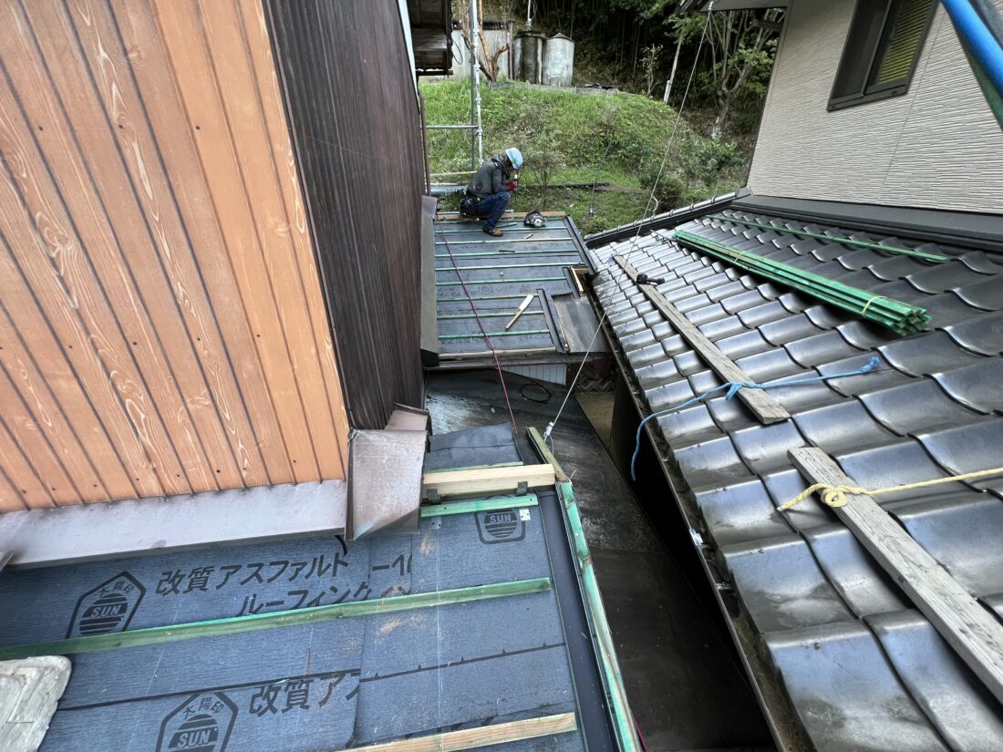 香川県まんのう町屋根葺き替え工事