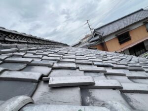 瓦のずれ
