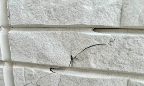 外壁のひび割れ